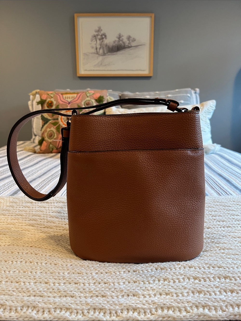 kate spade Brown Pebbled Leather Bucket Crossbody - Picture 2 of 9
